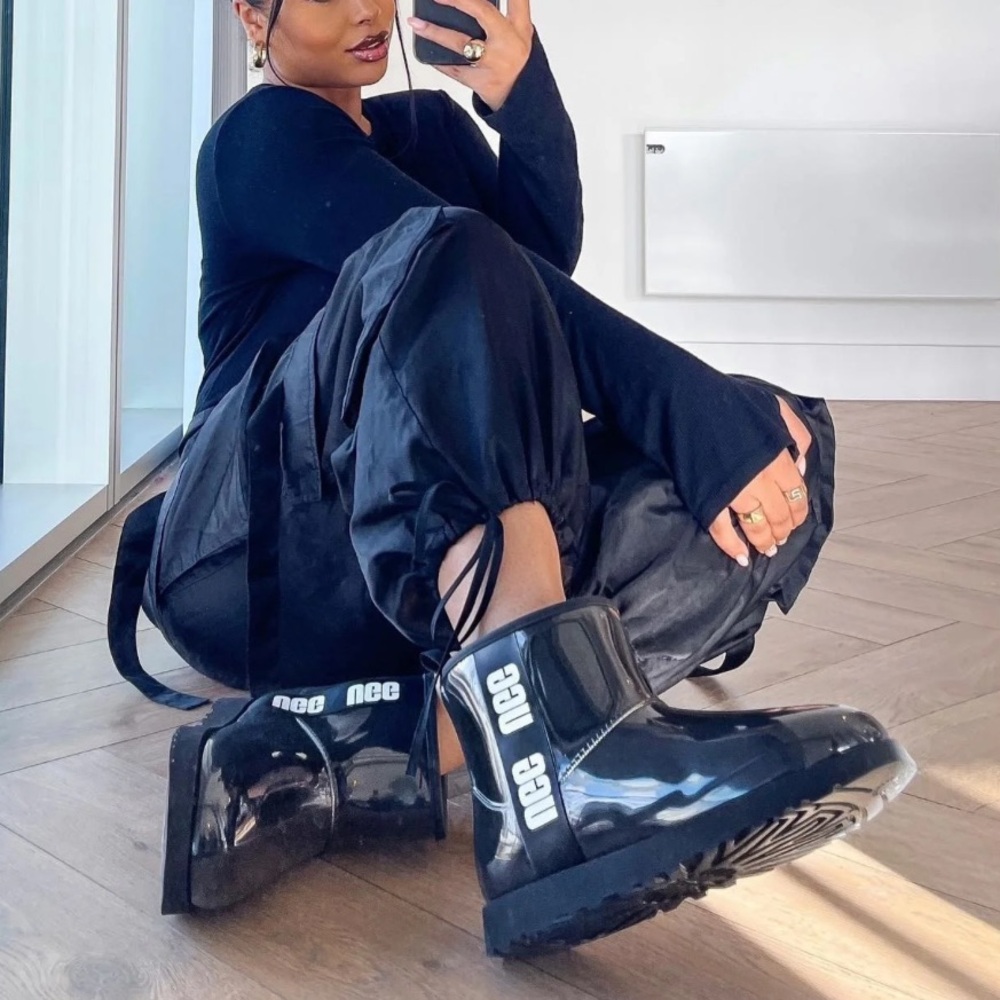 UGG Classic Clear Mini Boot Natural Black